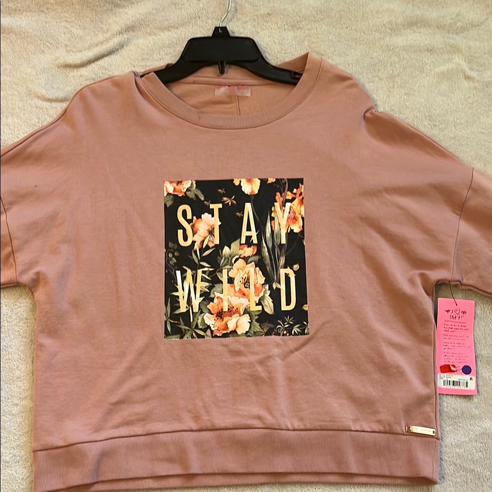 Betsy Johnson Stay Wild Graphic Women's Top